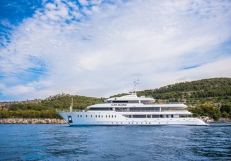 Alfa Mario Yacht Charter in Dubrovnik