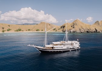 Aliikai Yacht Charter in Komodo