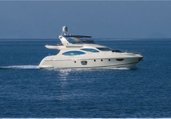 Almaz Yacht Charter in Santorini