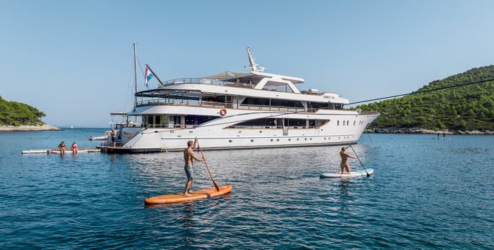 Cristal Yacht Charter in Dubrovnik