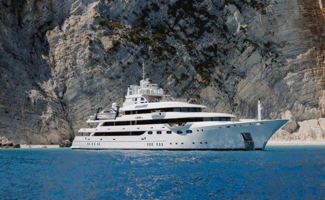 Emir Yacht Charter in Indian Ocean