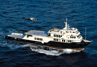 Global Yacht Charter in Portofino