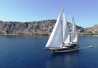 Ilknur Sultan Yacht Charter in Santorini