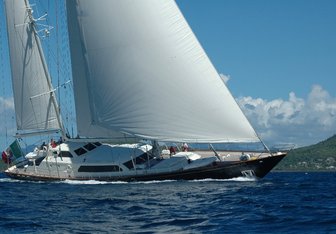 Infinium Yacht Charter in Komodo