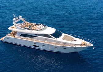 Legend Yacht Charter in Santorini