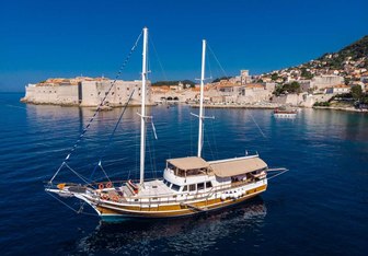 Sirena Yacht Charter in Dubrovnik