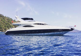Vogue Yacht Charter in Santorini